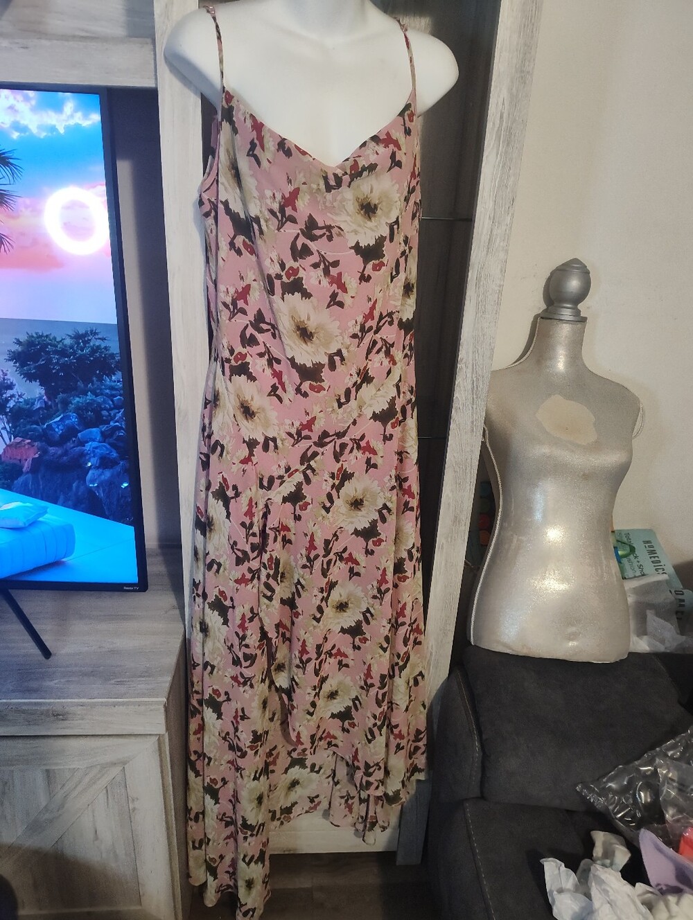 Floret Studios, Floral Slip Maxi Dress - Pink Floral SZ Large Excellent Conditio